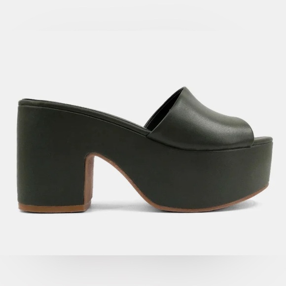 Giza Platform Sandals by SHU SHOP in Olive green - Picture 1 of 4